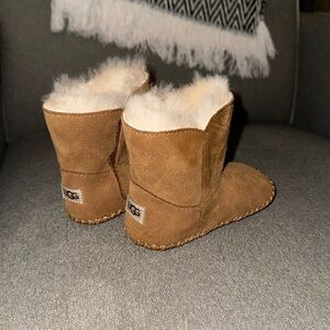 New baby uggs